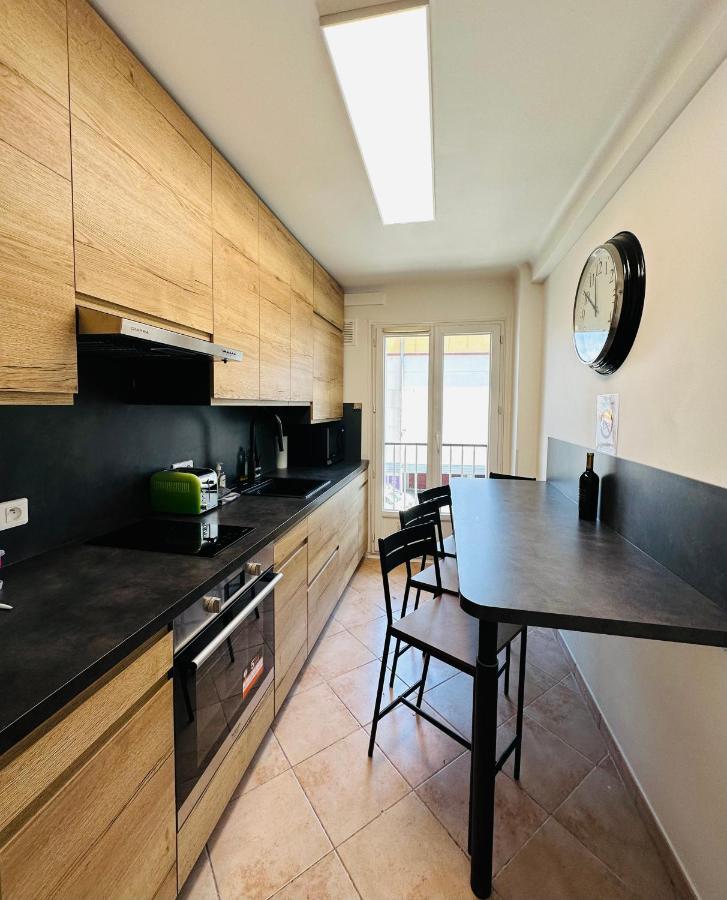 The Nice - 3 Rooms, 3Air Cond, 3Tv, 3Fans, 2 Wc, Wifi Everywhere 5Min Aeroport, Train, Beach, 1Min Tram, 15 Min Centre, Port, Parking Possible Екстер'єр фото