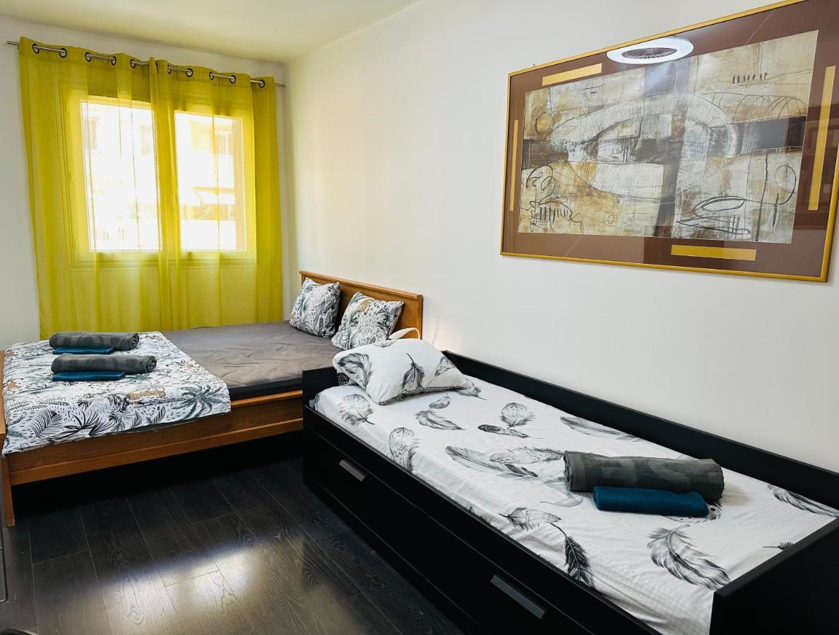 The Nice - 3 Rooms, 3Air Cond, 3Tv, 3Fans, 2 Wc, Wifi Everywhere 5Min Aeroport, Train, Beach, 1Min Tram, 15 Min Centre, Port, Parking Possible Екстер'єр фото