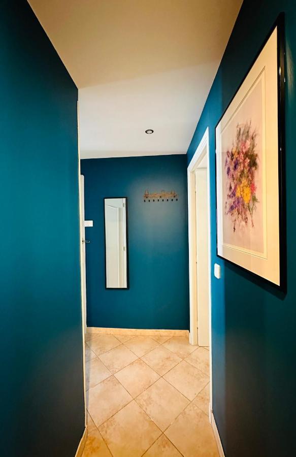 The Nice - 3 Rooms, 3Air Cond, 3Tv, 3Fans, 2 Wc, Wifi Everywhere 5Min Aeroport, Train, Beach, 1Min Tram, 15 Min Centre, Port, Parking Possible Екстер'єр фото