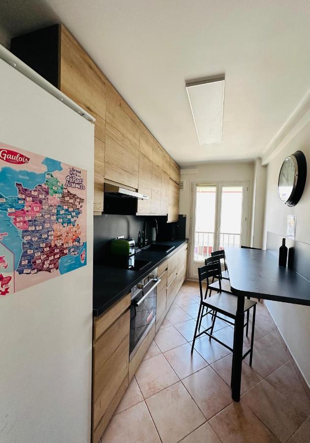 The Nice - 3 Rooms, 3Air Cond, 3Tv, 3Fans, 2 Wc, Wifi Everywhere 5Min Aeroport, Train, Beach, 1Min Tram, 15 Min Centre, Port, Parking Possible Екстер'єр фото